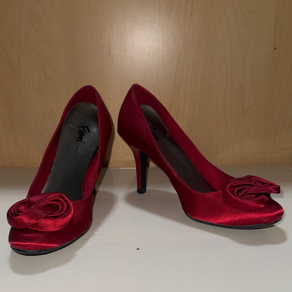 FIONI Clothing Red Satin Heels with Bow